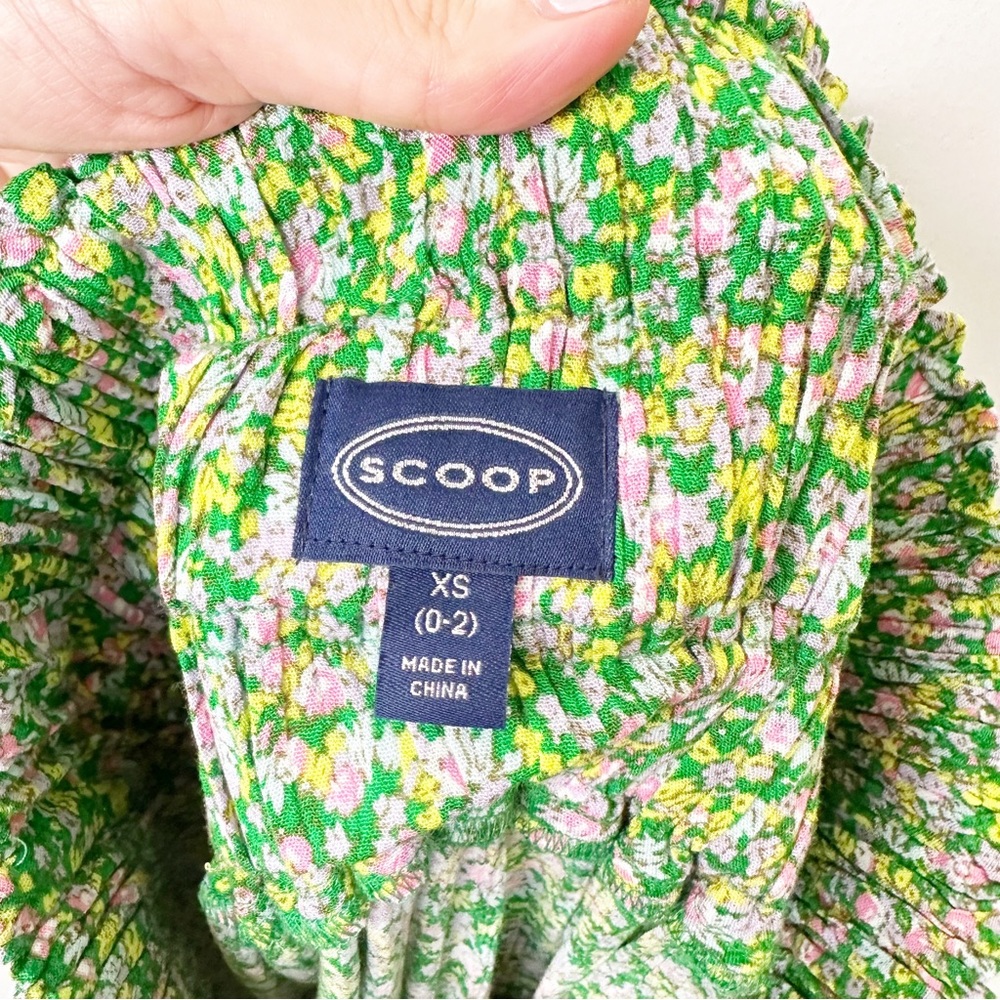Scoop NYC Floral Smocked Waist Flowy Green Floral MIDI Skirt XS (0-2) - Picture 5 of 6